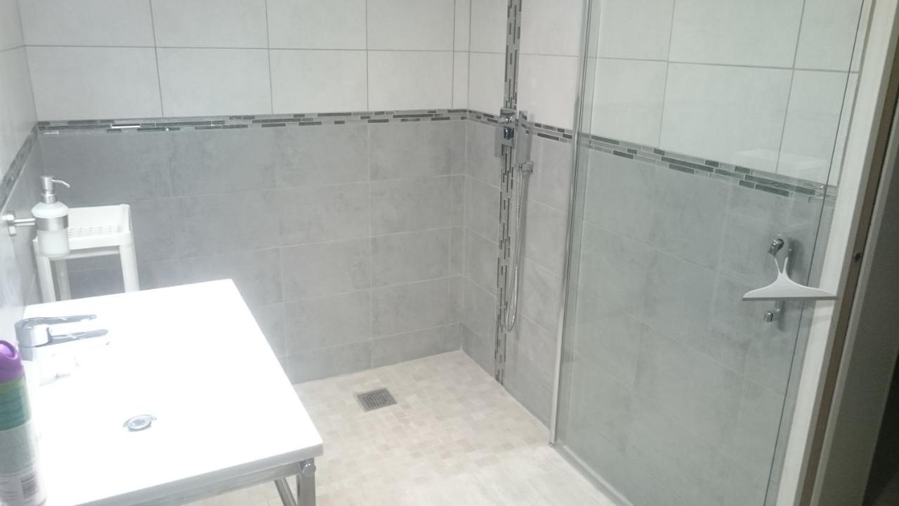 Les Figues Bed & Breakfast Caromb Bagian luar foto