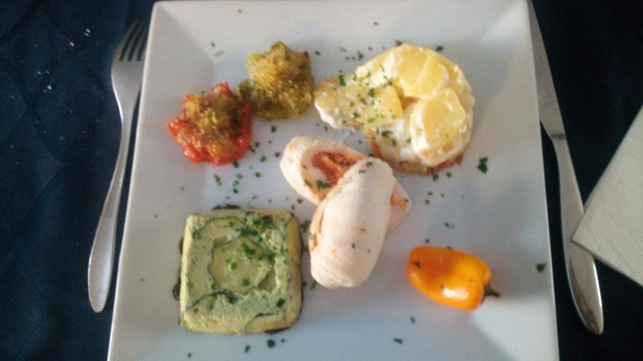 Les Figues Bed & Breakfast Caromb Bagian luar foto