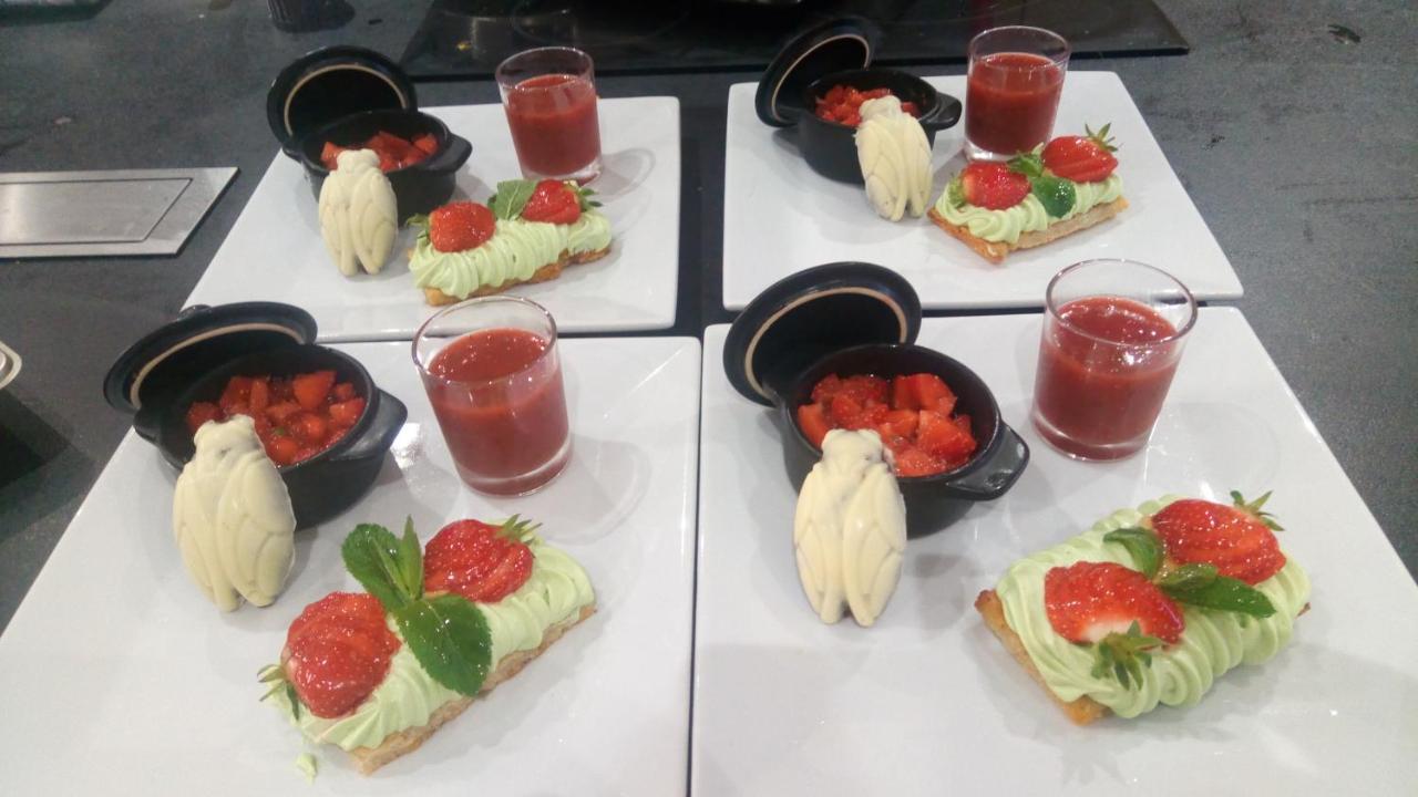 Les Figues Bed & Breakfast Caromb Bagian luar foto